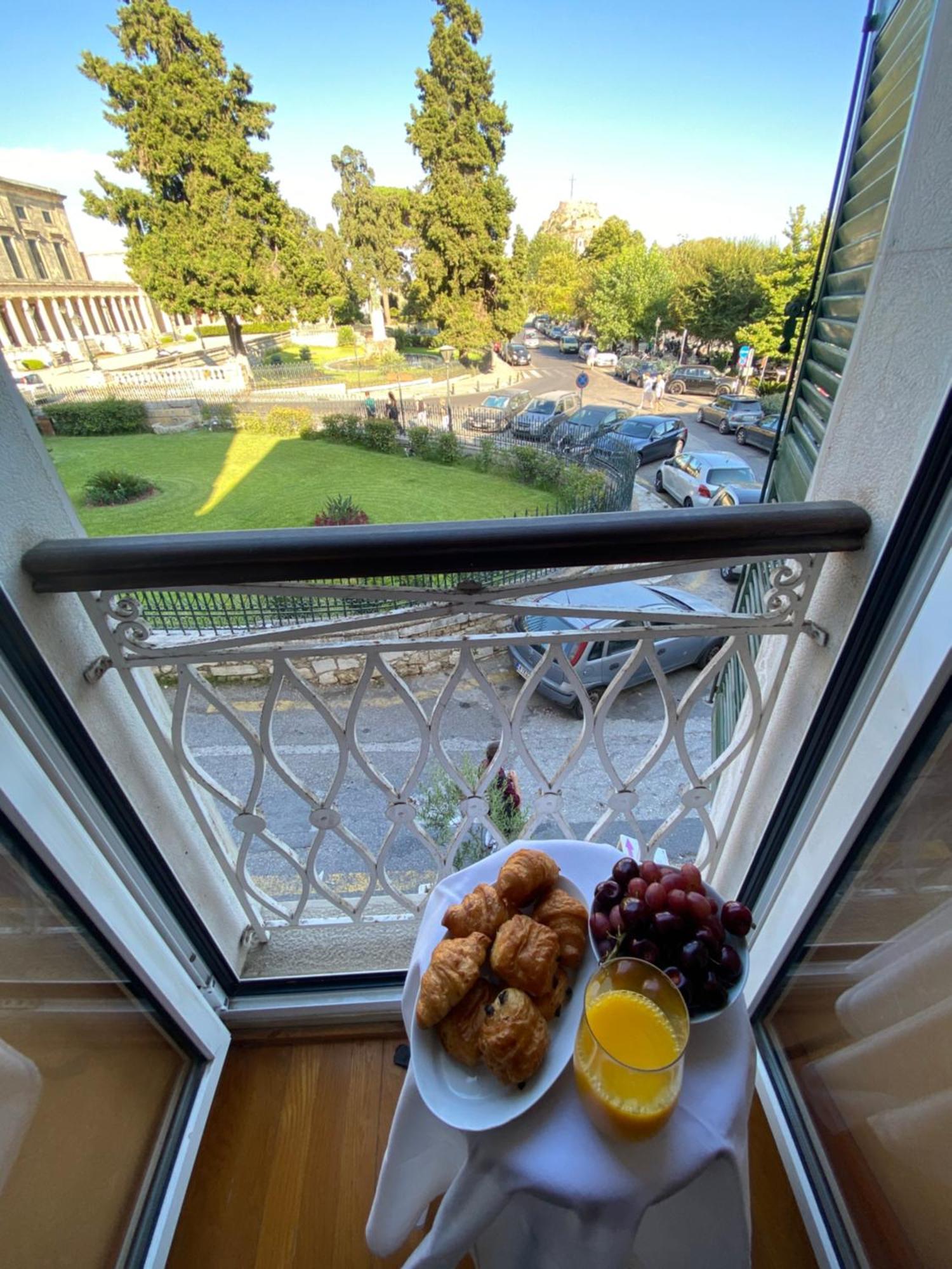 Palazzo Luxury Suite - View To Liston Square & Old Fortress Of Corfu Old Town Exterior foto
