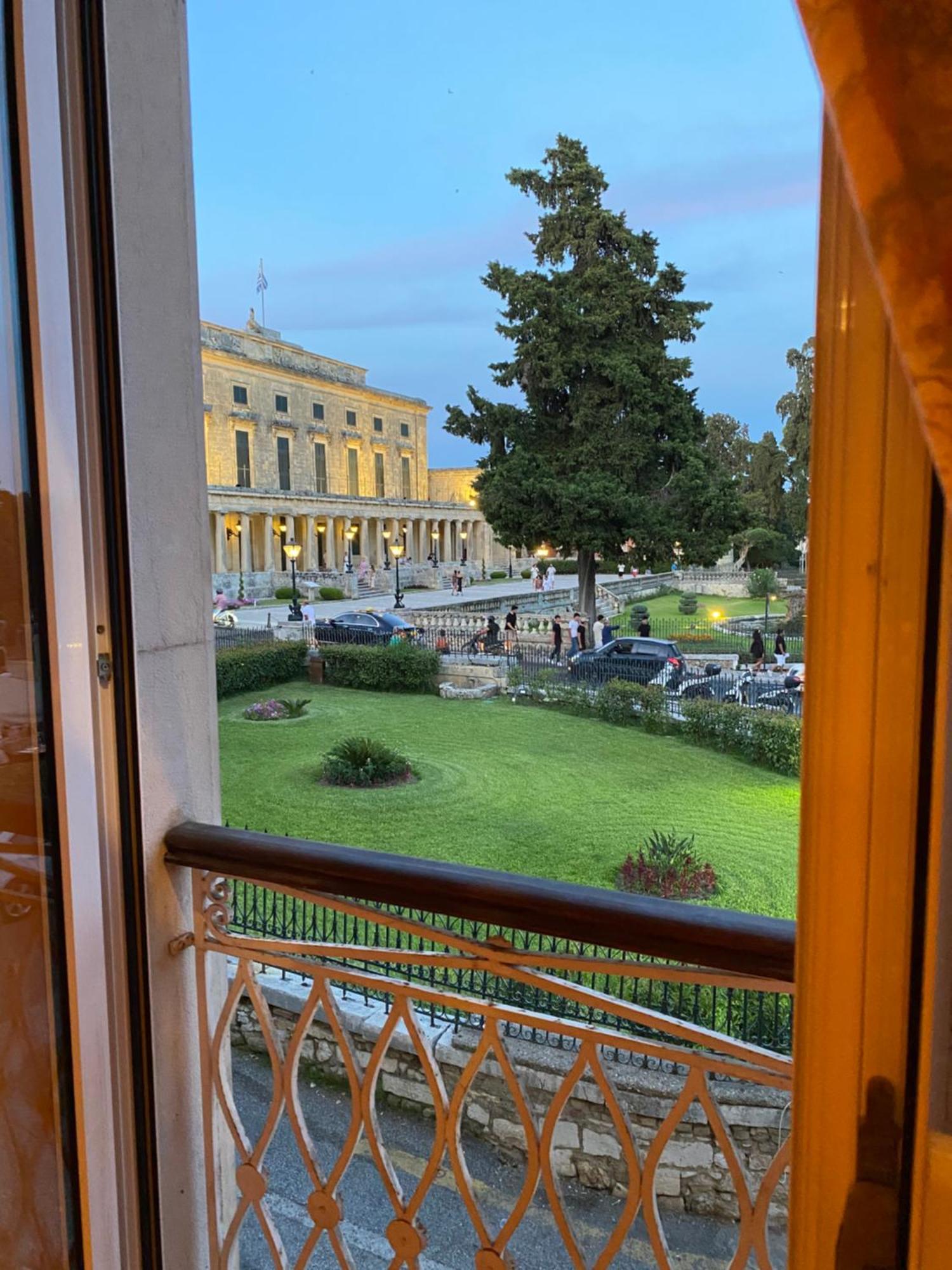 Palazzo Luxury Suite - View To Liston Square & Old Fortress Of Corfu Old Town Exterior foto