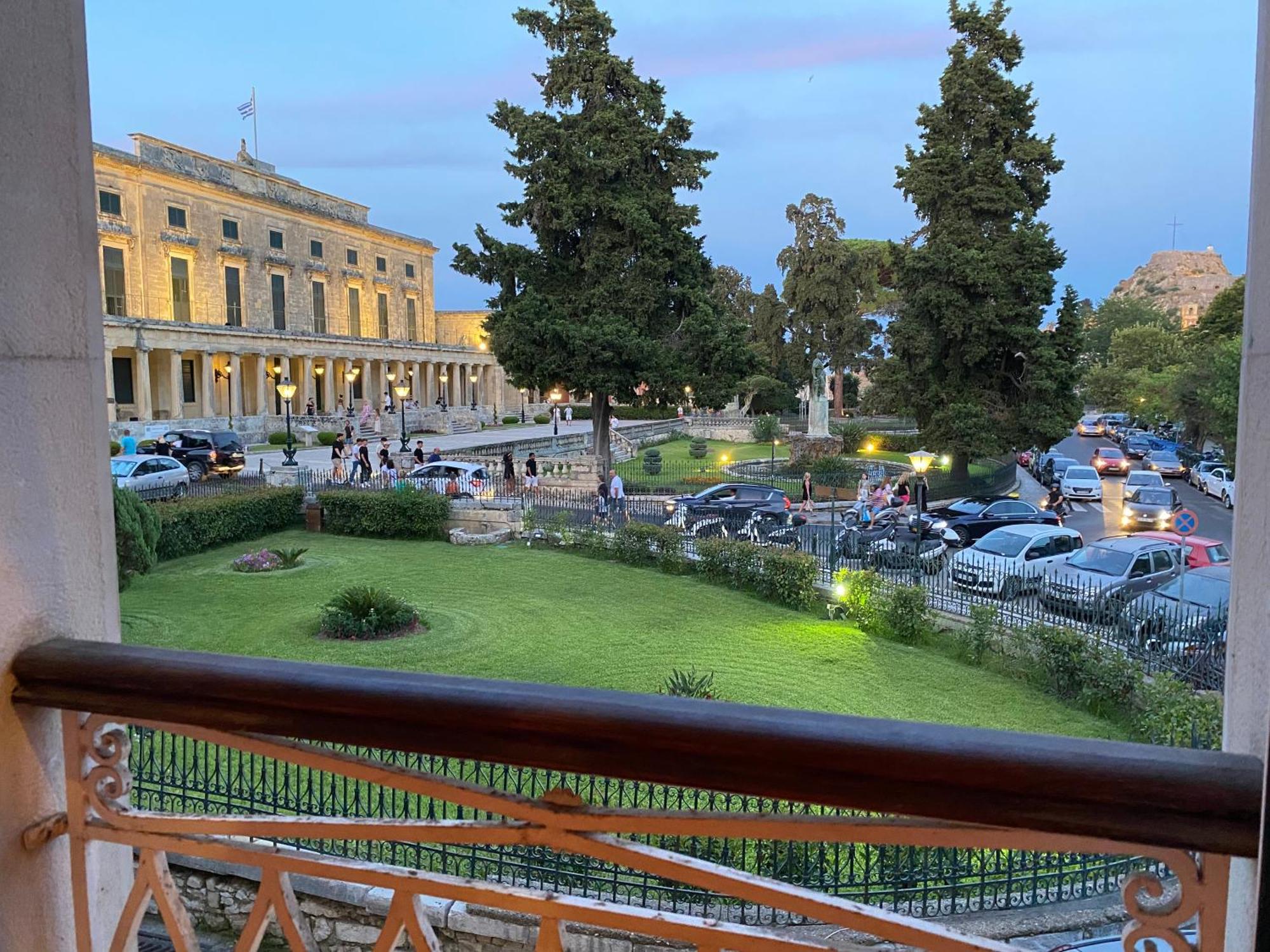 Palazzo Luxury Suite - View To Liston Square & Old Fortress Of Corfu Old Town Exterior foto